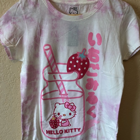 Hello Kitty Strawberry Milk Tie-Dye Girls T-Shirt and Plush 11 inches - Picture 5 of 8